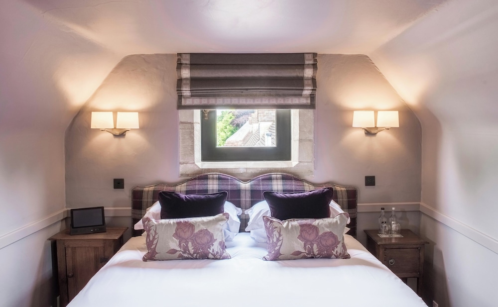Gordon Russell Suite photo 2