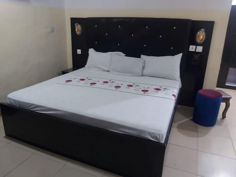 Deluxe Room, Balcony, City View