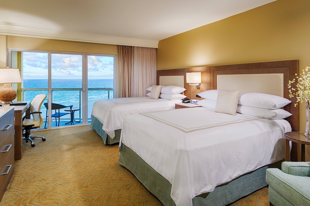Room, 2 Queen Beds, Balcony, Ocean View