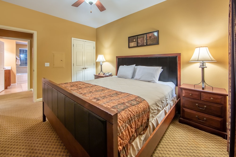 Studio, 1 Queen Bed - Photo 12