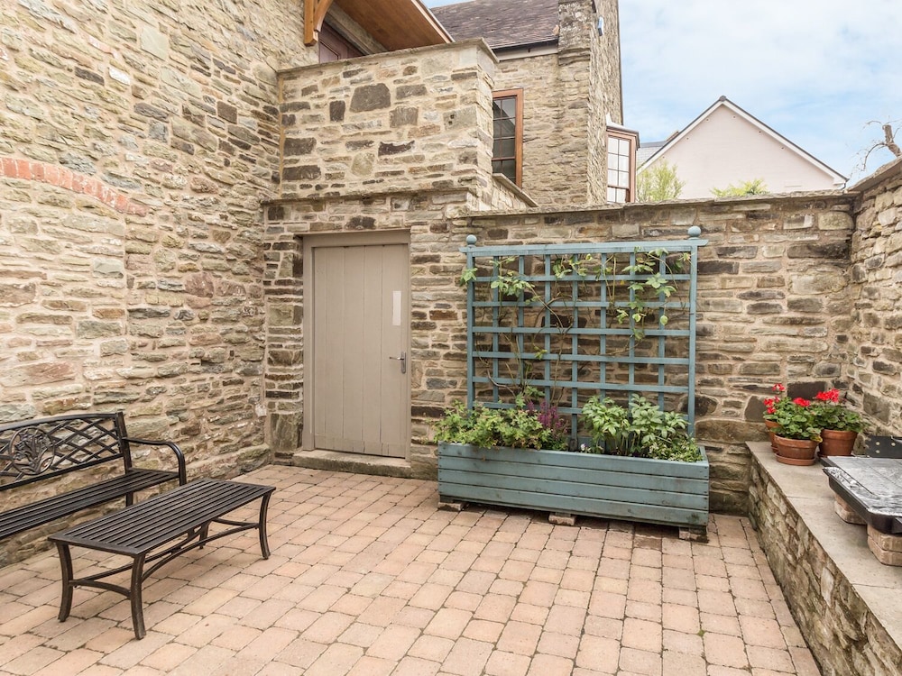Cottage photo 1