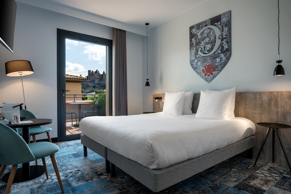Deluxe Twin Room, Terrace, City View photo 1