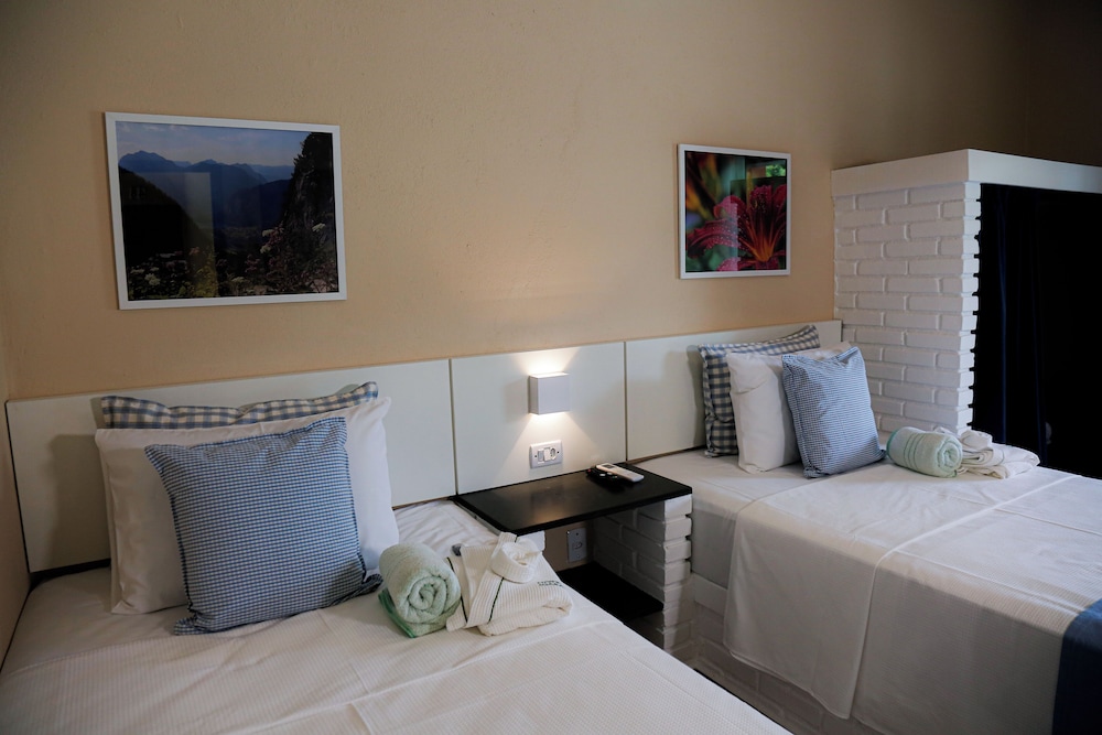 Superior Twin Room photo 2