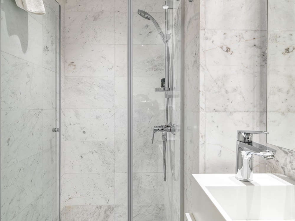 Luxury Apartment, 2 Bedrooms (1W) - Photo 16