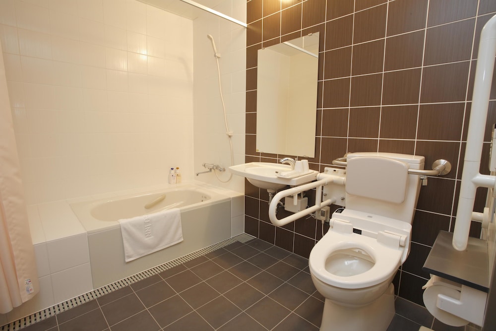 Wide Bath Twin Room, Non Smoking 24sqm - Photo 6