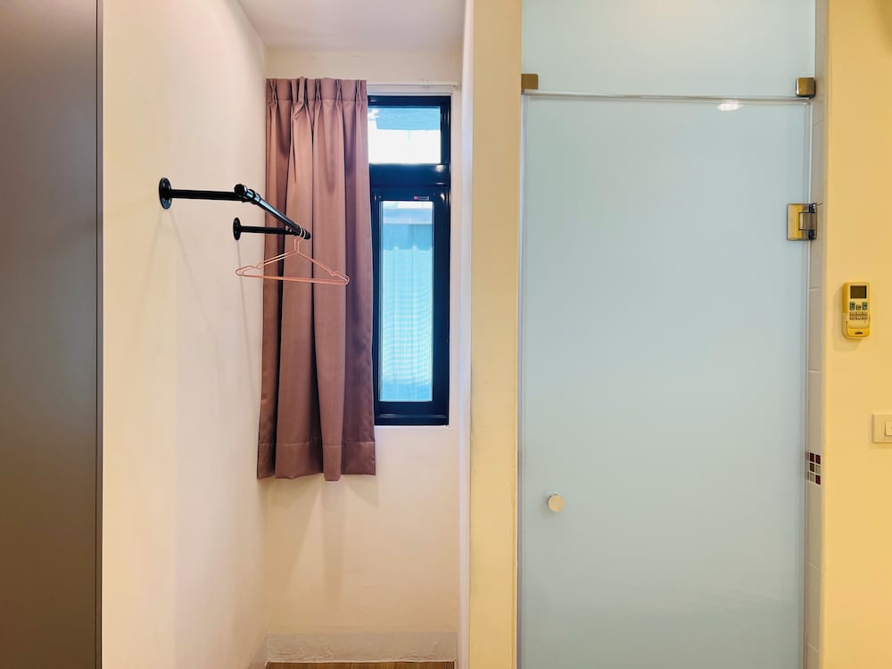 Economy Double Room, 1 Double Bed, Non Smoking photo 2