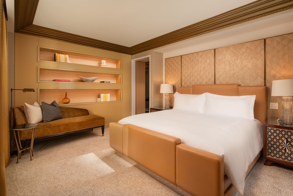 Manhattan Suite Hearing Accessible