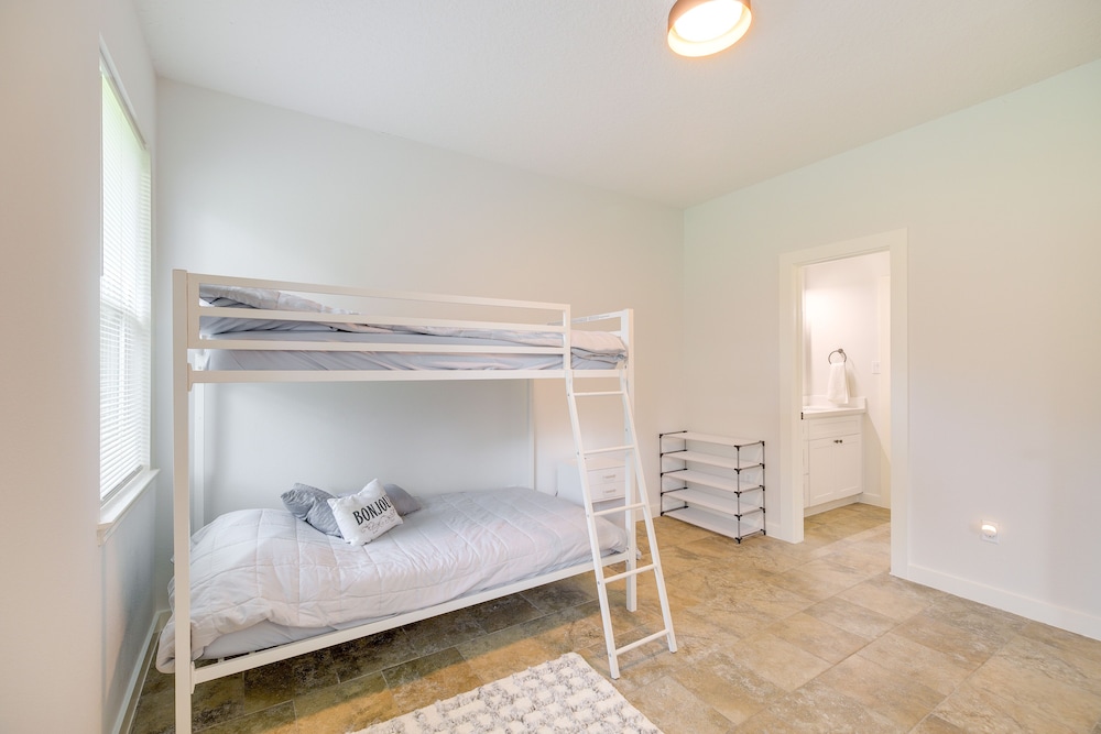 House (3 Bedrooms) photo 2