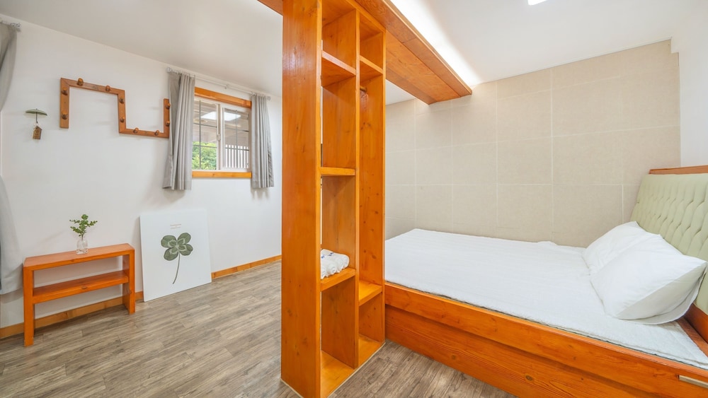 Basic Room, 1 Bedroom (Room 102) - Photo 1