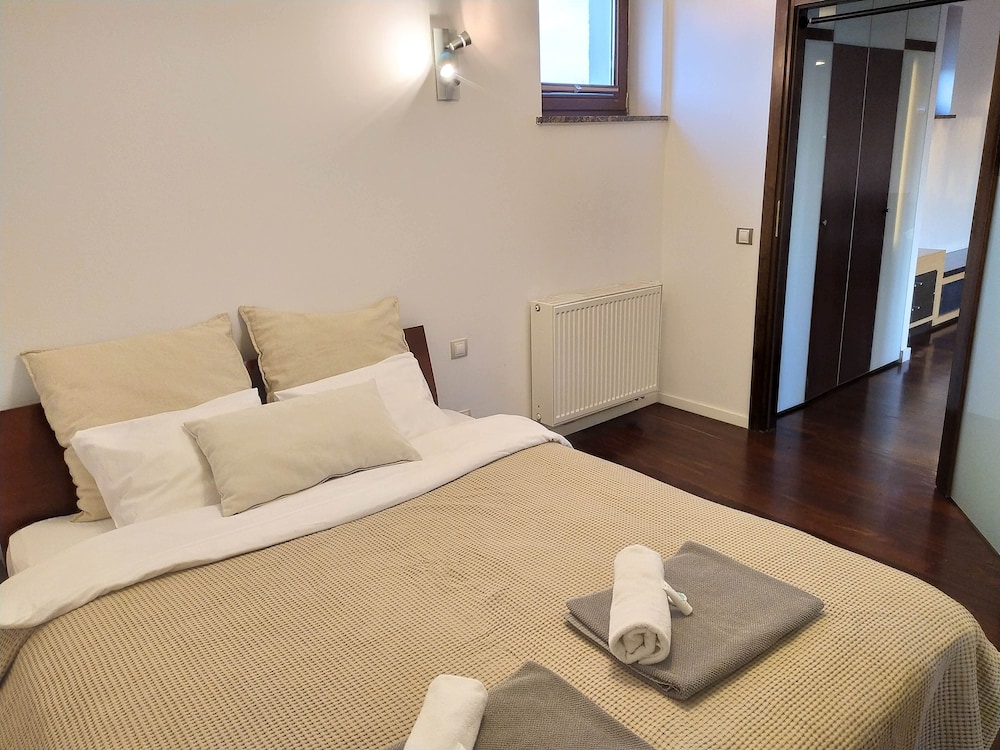 Apartment - Photo 1
