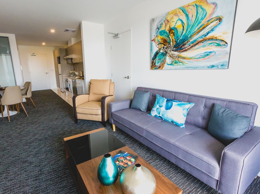 Executive Apartment, 1 Bedroom (Pet Friendly) thumbnail 6