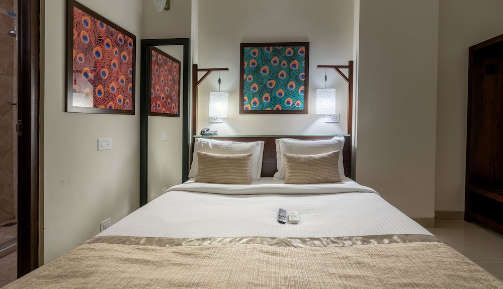 Deluxe Room - Photo 3