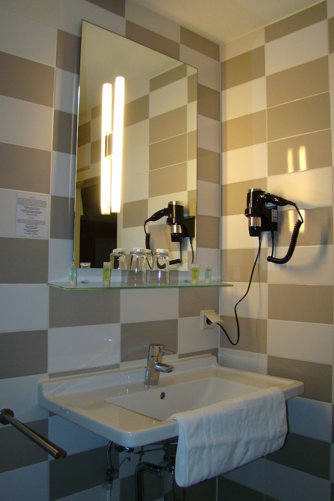 Deluxe Single Room photo 3