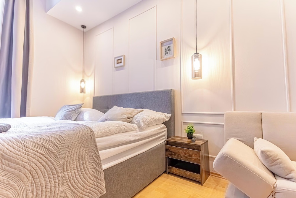 Basic Apartment