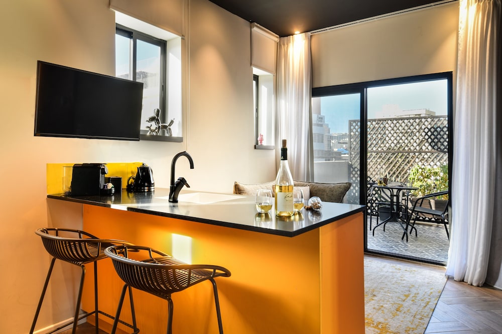 Suite with Terrace - Photo 2