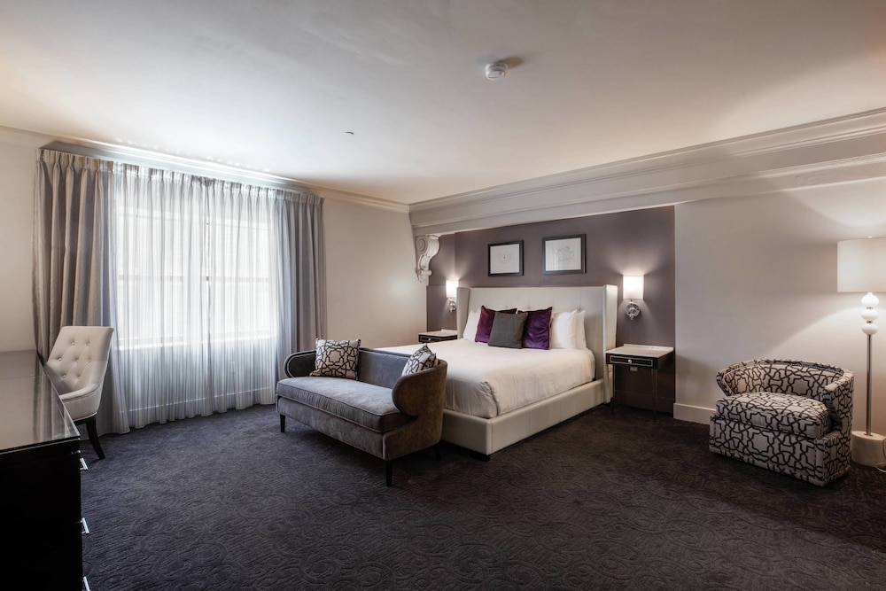Executive Room, 1 King Bed - Photo 1