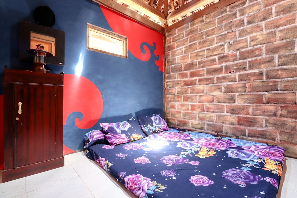 Shared Dormitory