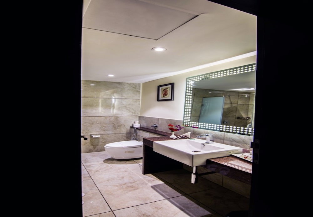 Deluxe Room - Photo 2