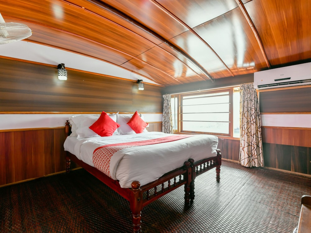 Deluxe Double Or Twin Room, 1 King Bed photo 1