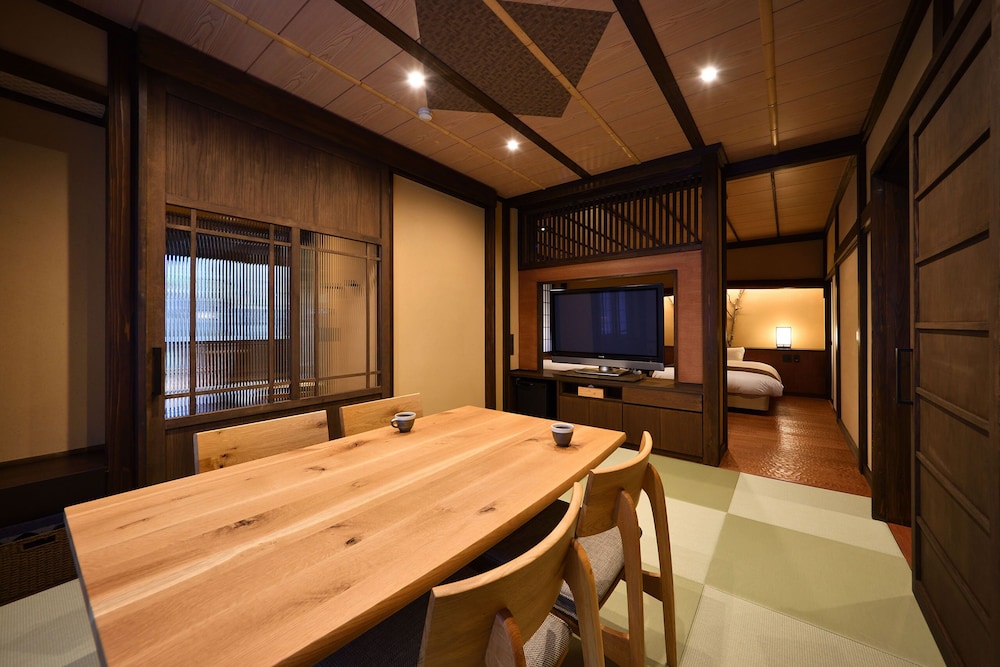 Japanese Western Style Room (Open Air Bath) photo 2