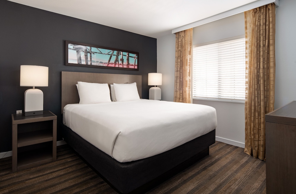 Suite, Multiple Beds - Photo 4