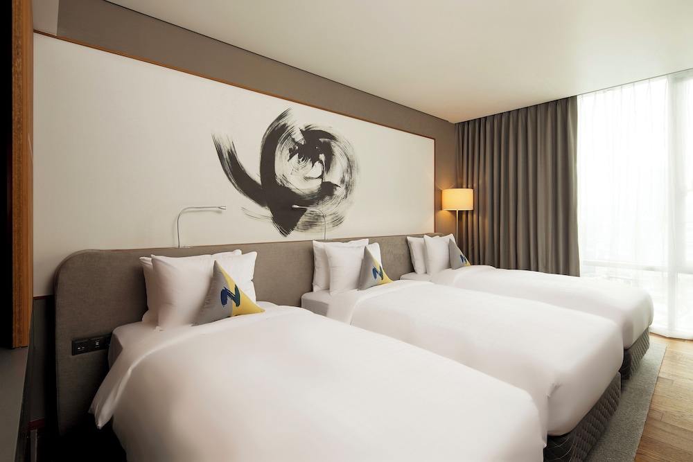 Superior Room, 3 Twin Beds photo 2