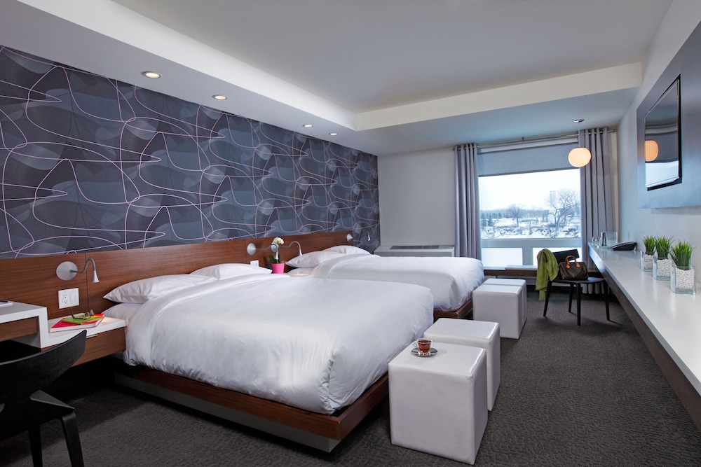 Room, 2 Queen Beds, River View (Upper Floor)