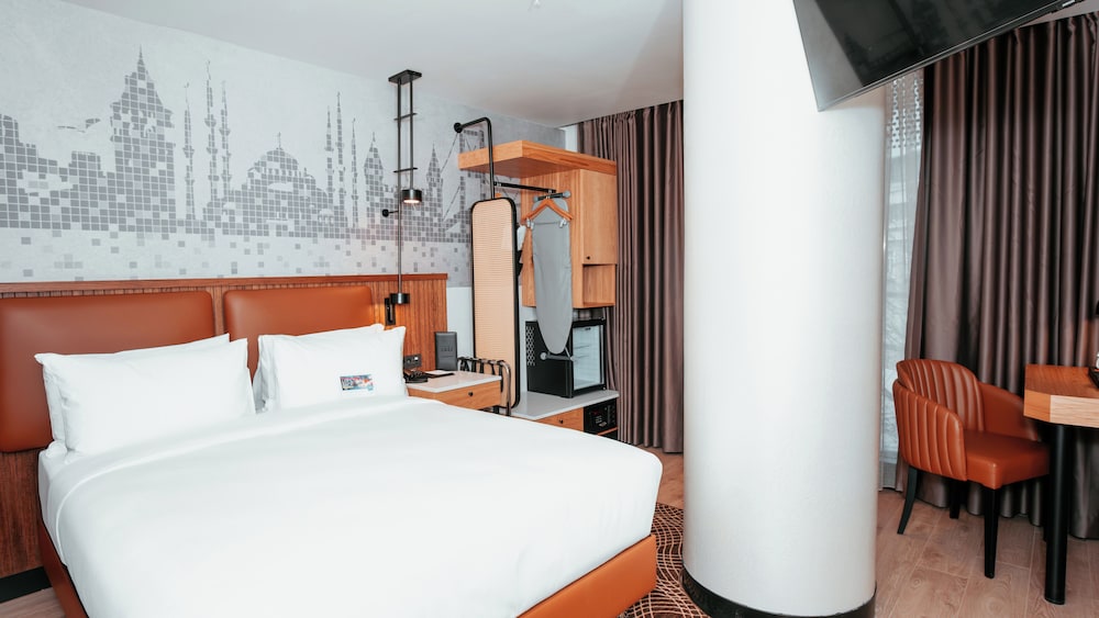 City View 1 Queen Bed, Standard Room photo 1