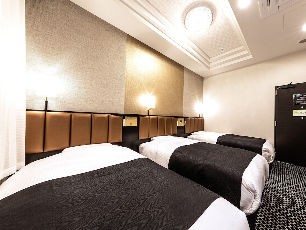 Triple Beds Room, Non Smoking - Photo 1