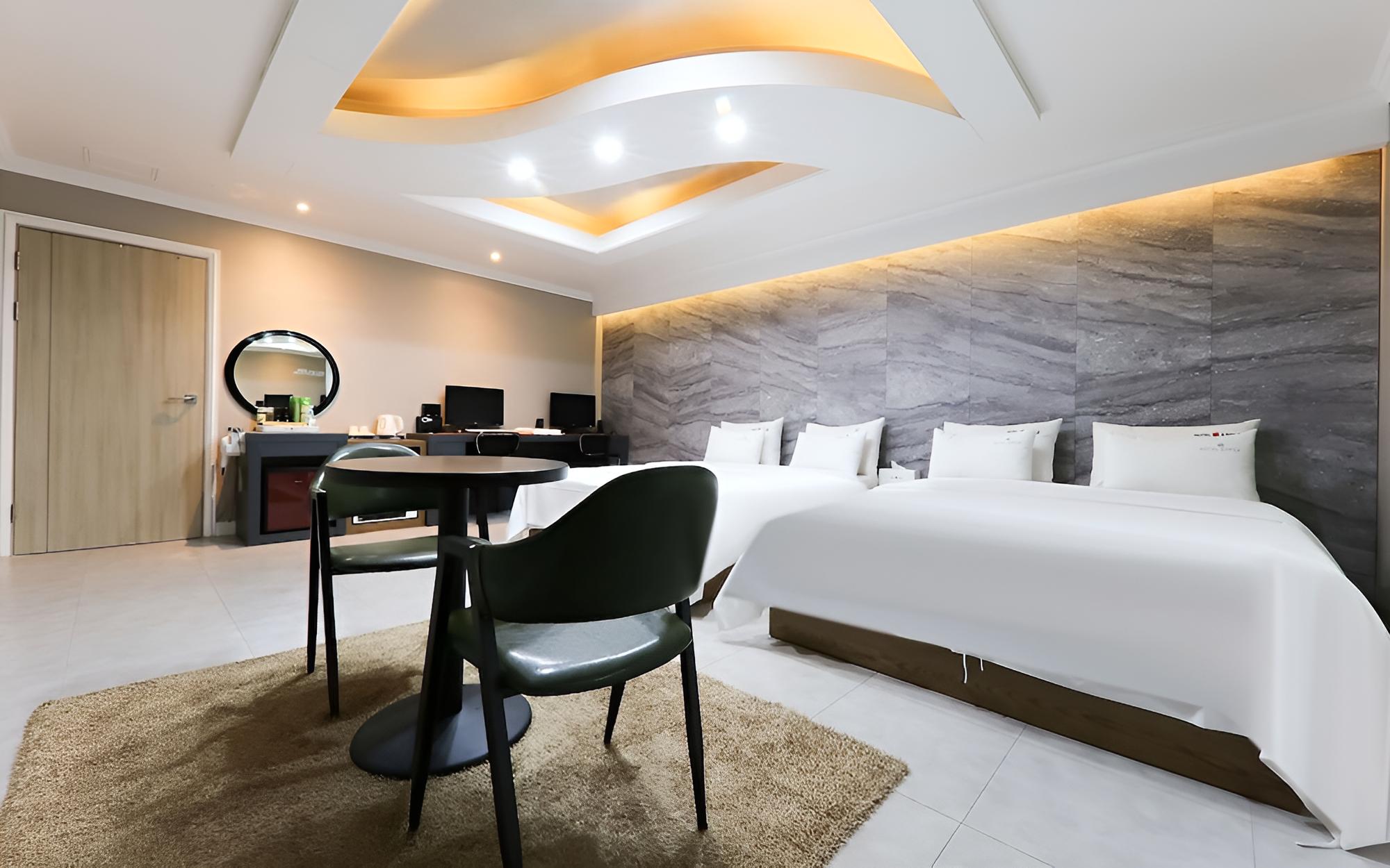 Room (Business twin rooms (Wave Netflix Dis) - Photo 6