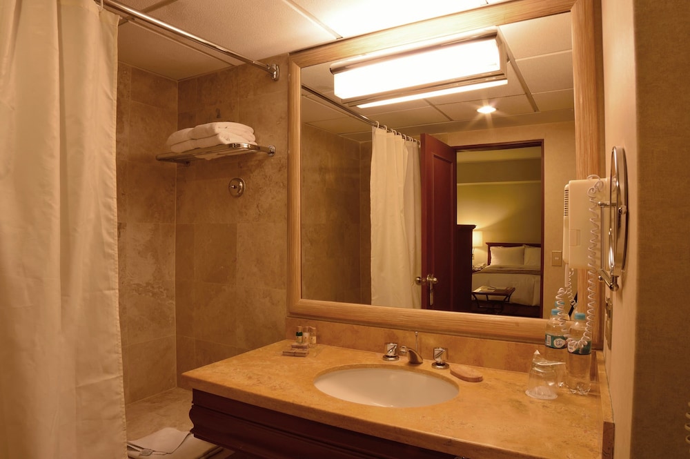 Junior Suite, 1 Double Bed - Photo 2