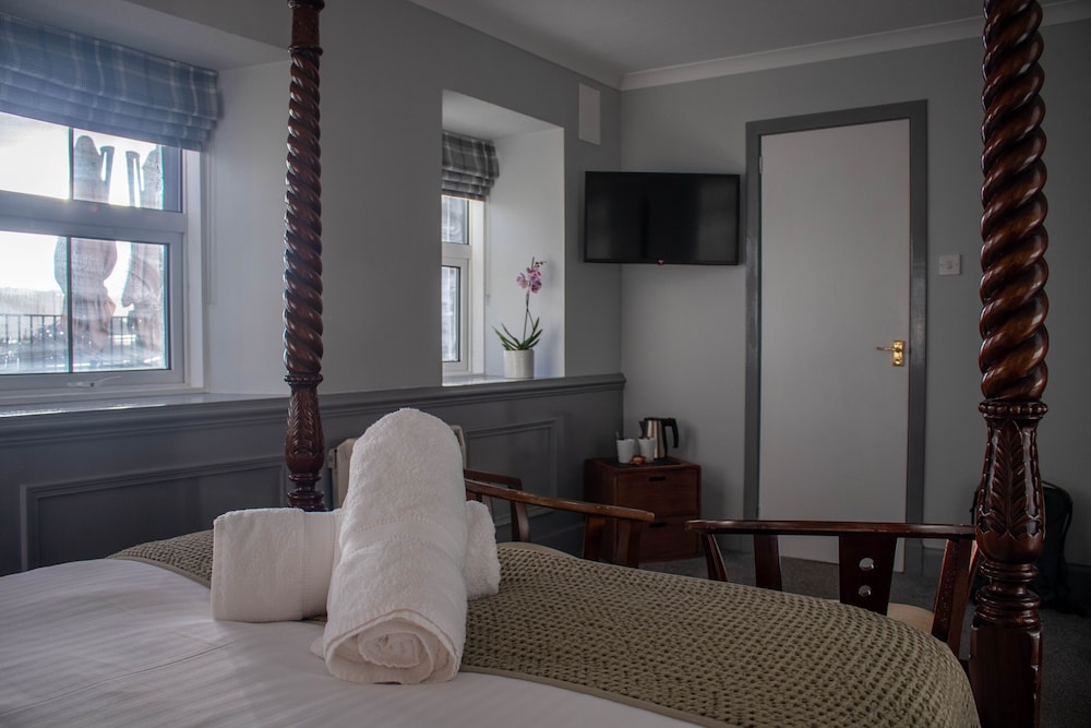 Deluxe Double Room, Partial Sea View photo 3