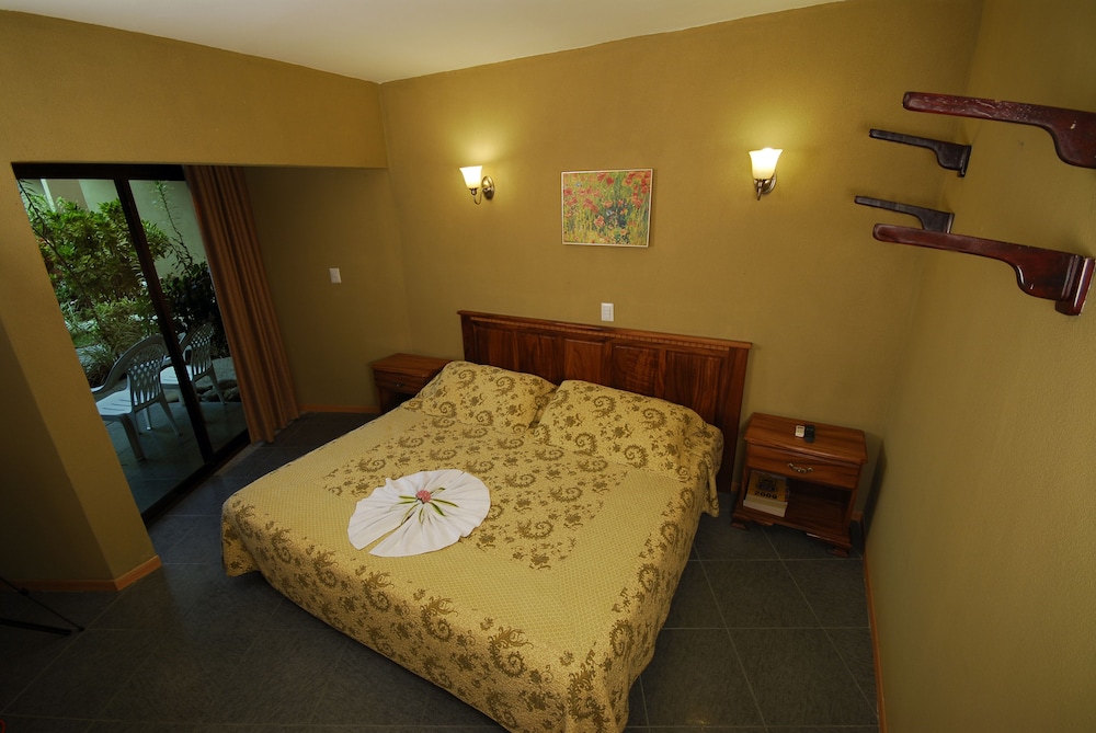 Standard Double Room - Photo 3