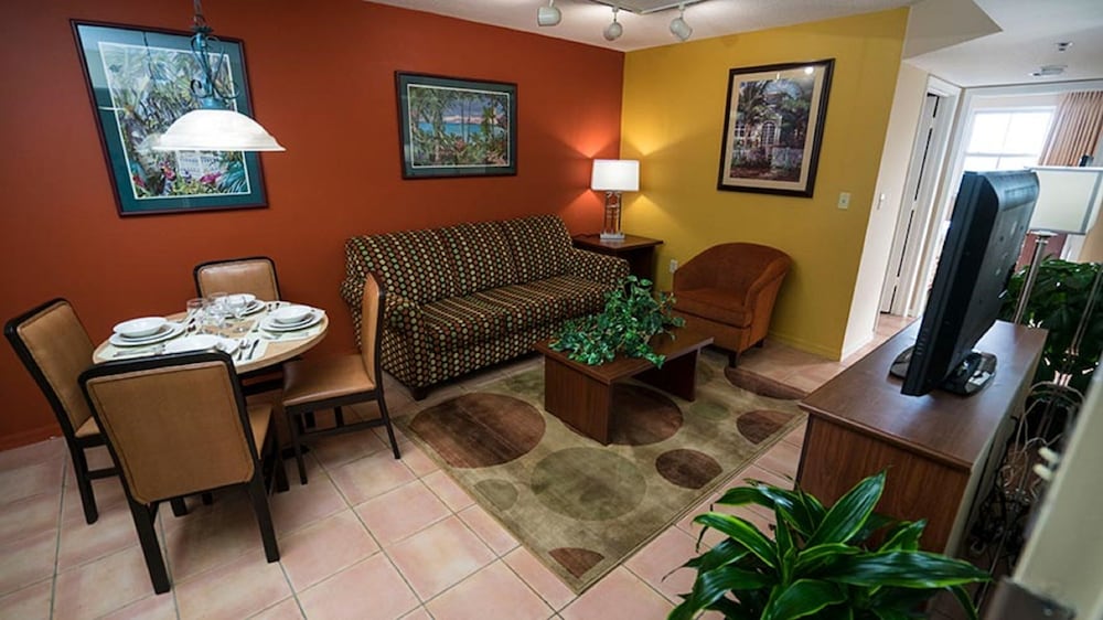 Two Bedroom Suite - Photo 14