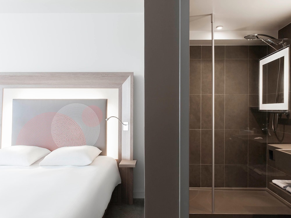 Superior Room, Multiple Beds - Photo 3