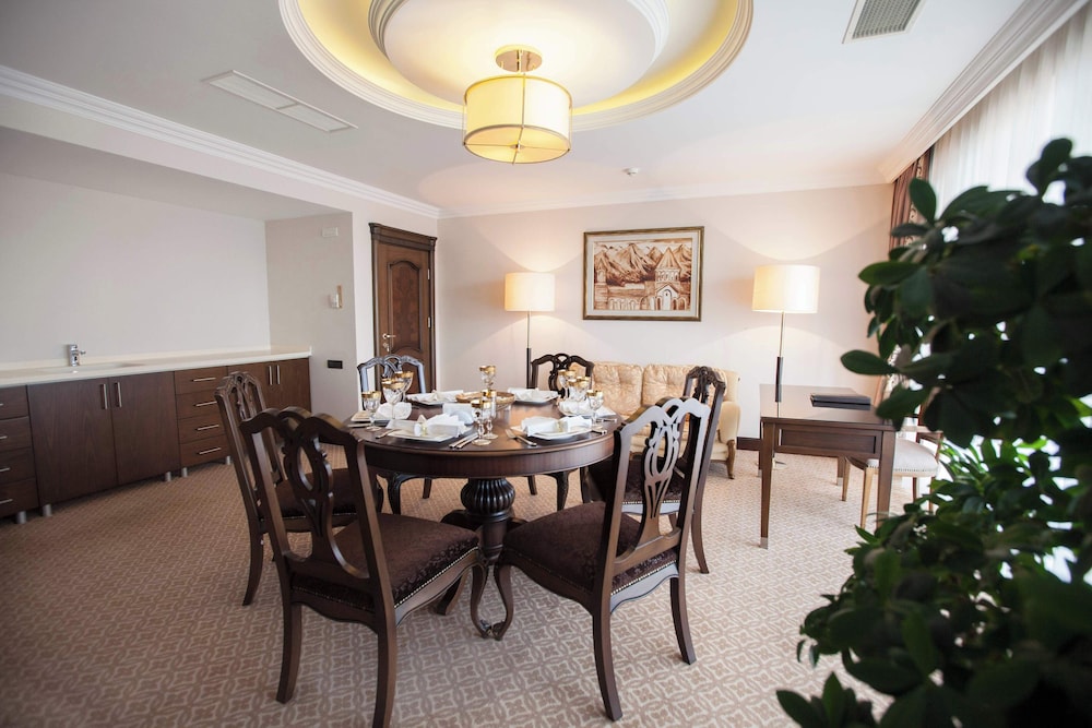Presidential Room photo 3