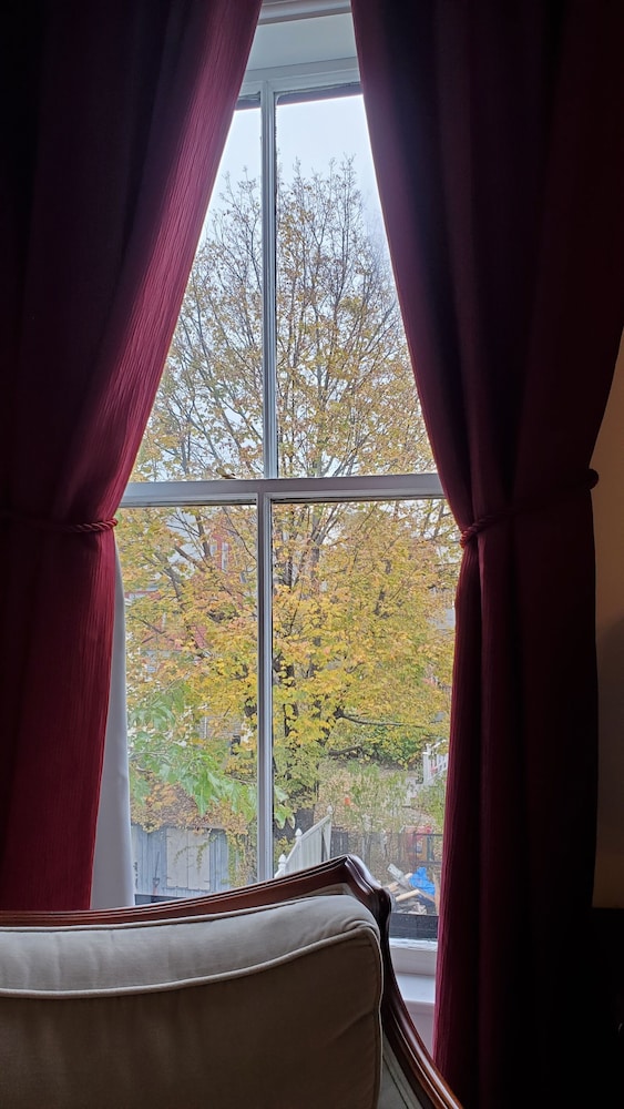 Deluxe Triple Room photo 3