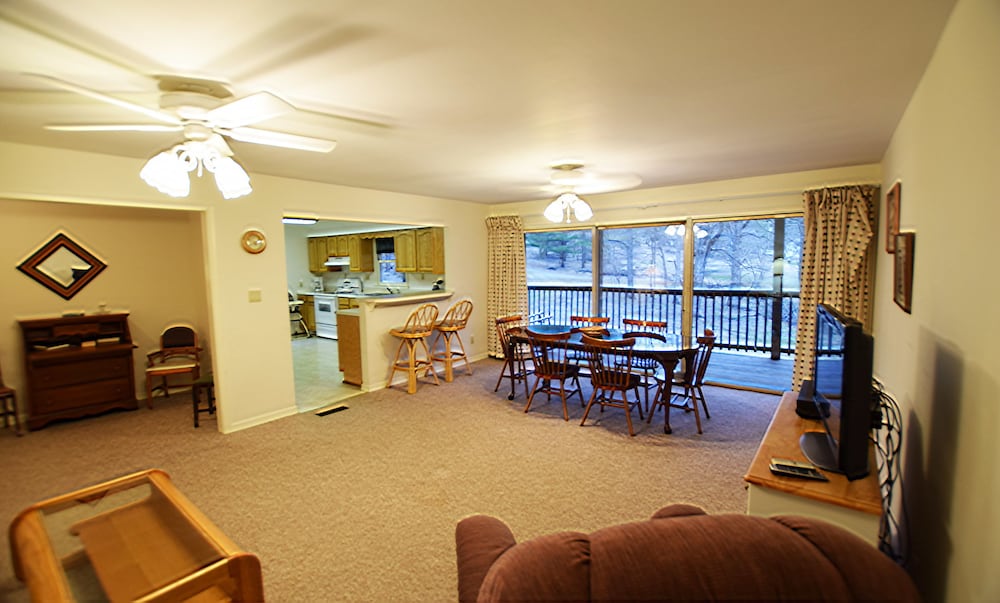 Redwood 2 - Photo 11