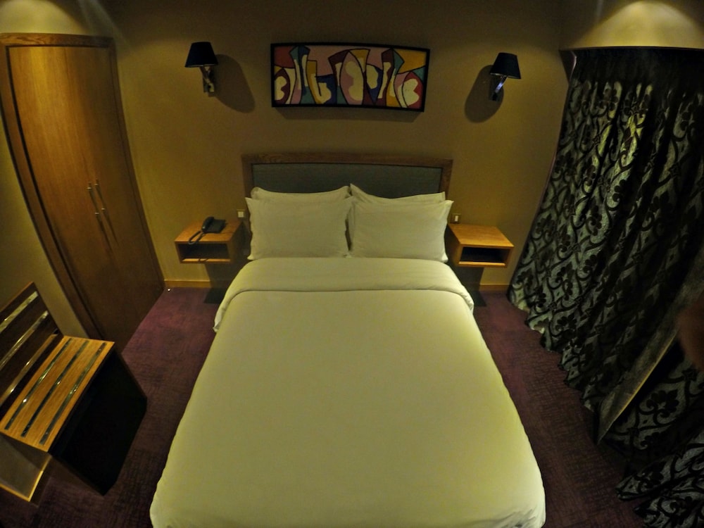 Executive Double Room, 1 Double Bed, Balcony, City View - Photo 3