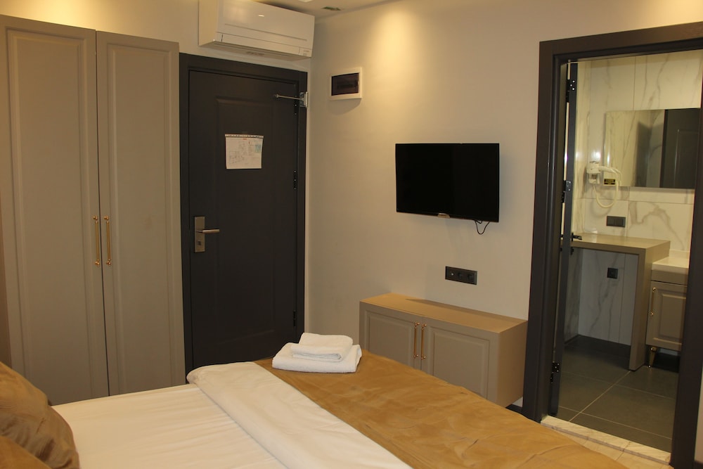 Standard Double Room photo 2