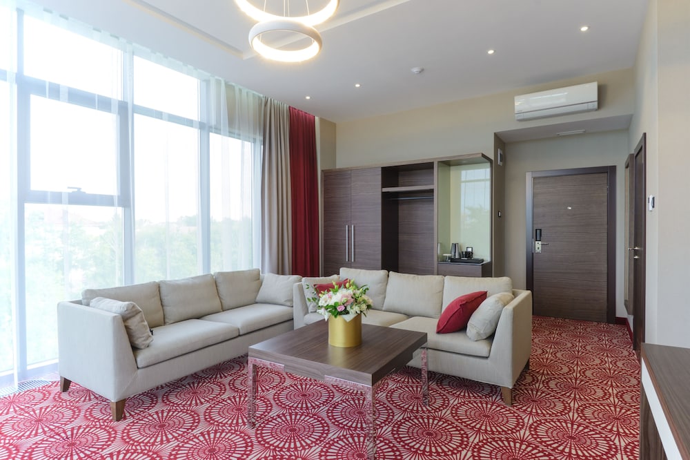 Executive Suite photo 3