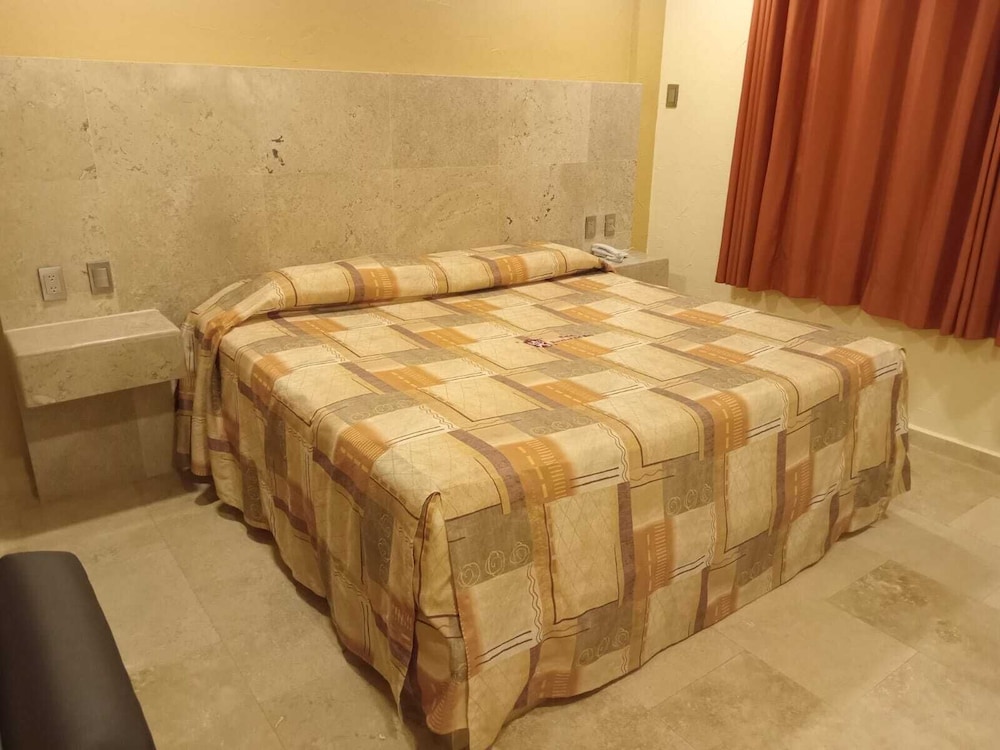 Basic Single Room