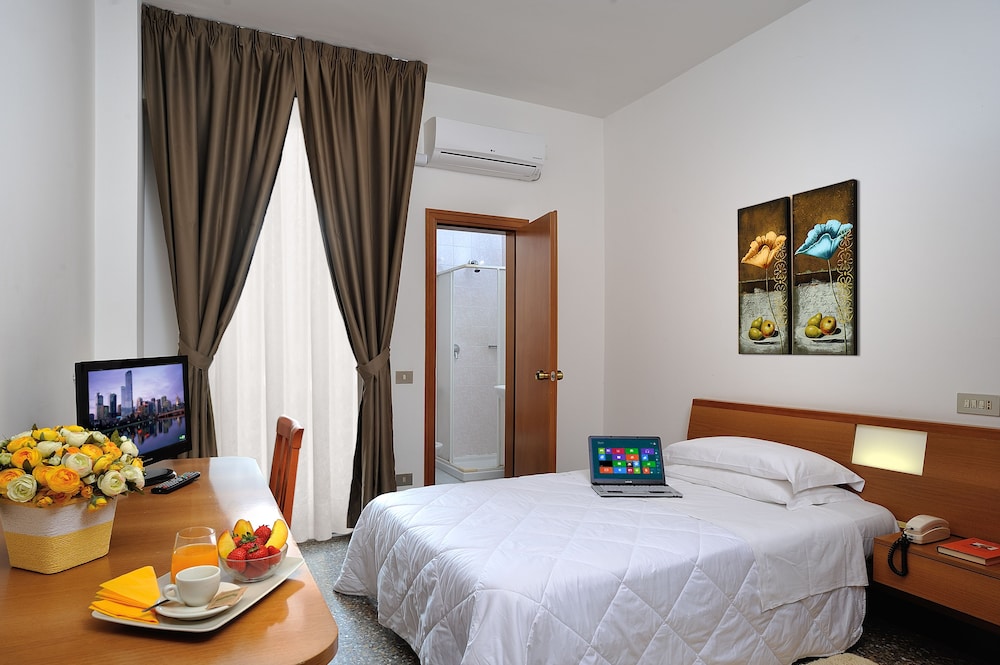 Single Room photo 1