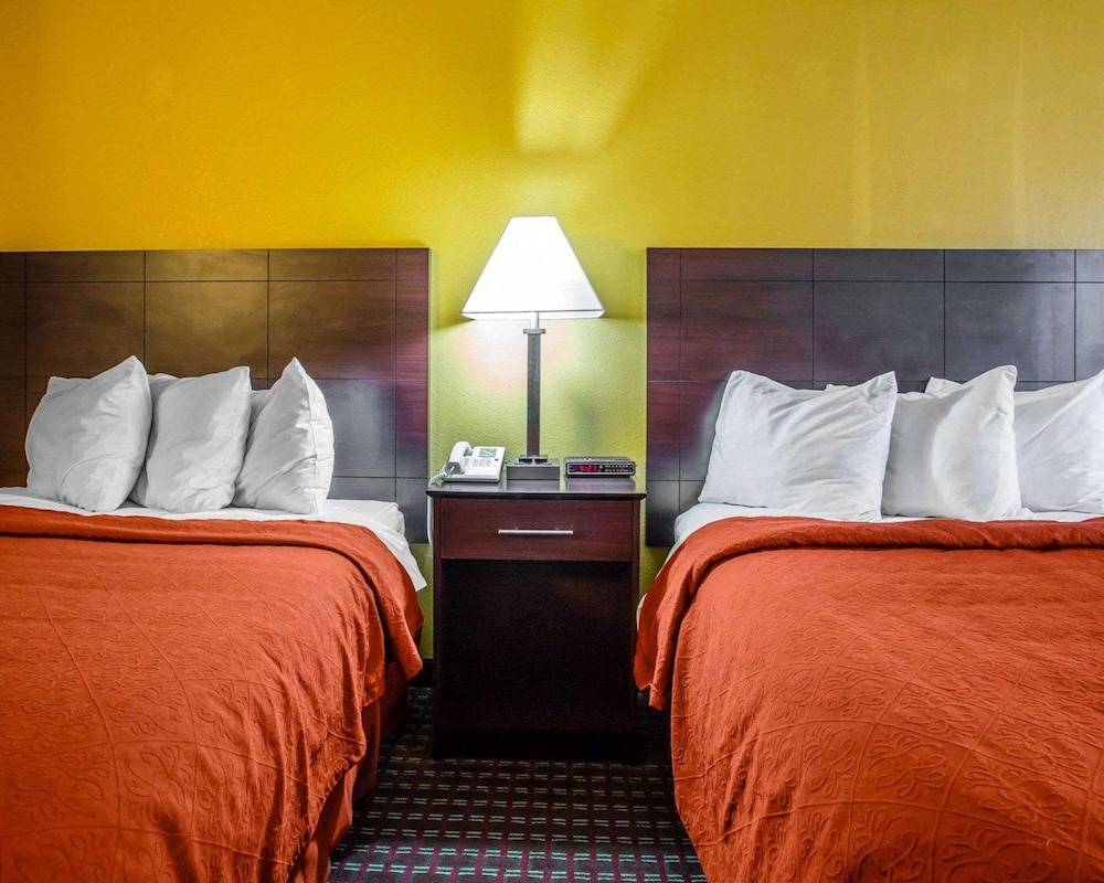 Standard Room, 2 Double Beds photo 2