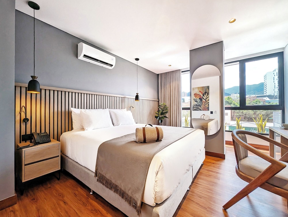 Deluxe Double Room, City View