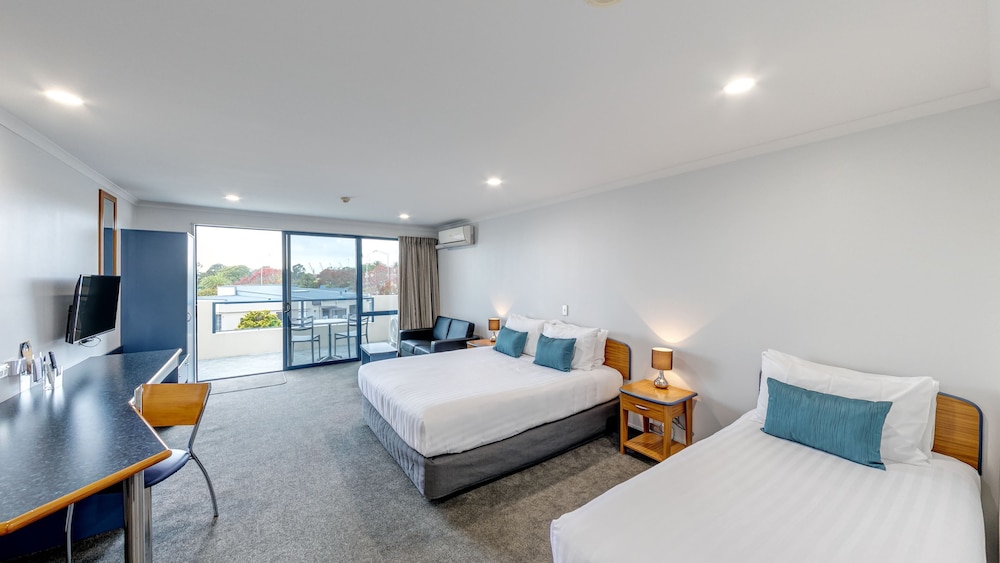 Superior Studio with Seaview - Photo 1