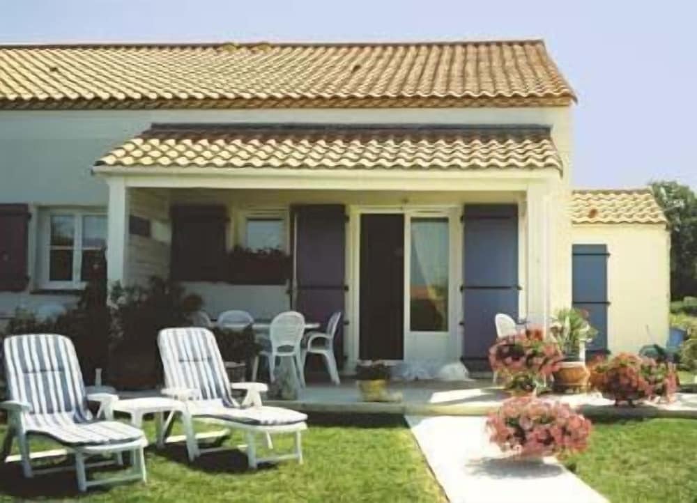 1 HOLIDAY HOME FOR 4 photo 1