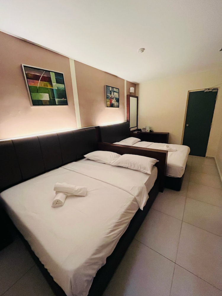 Family Room, Non Smoking, Private Bathroom