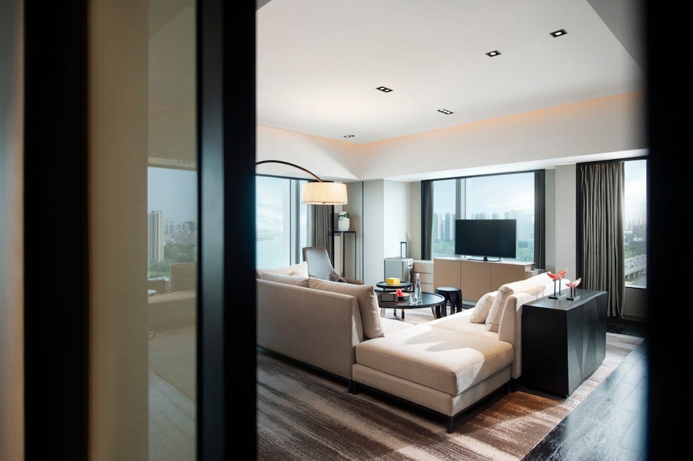 Premier Suite photo 3