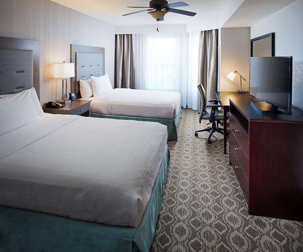 Suite, 2 Queen Beds photo 3